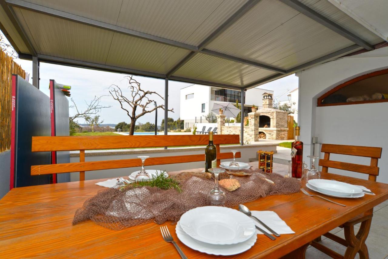 Apartments Violete 742 Pula Ngoại thất bức ảnh