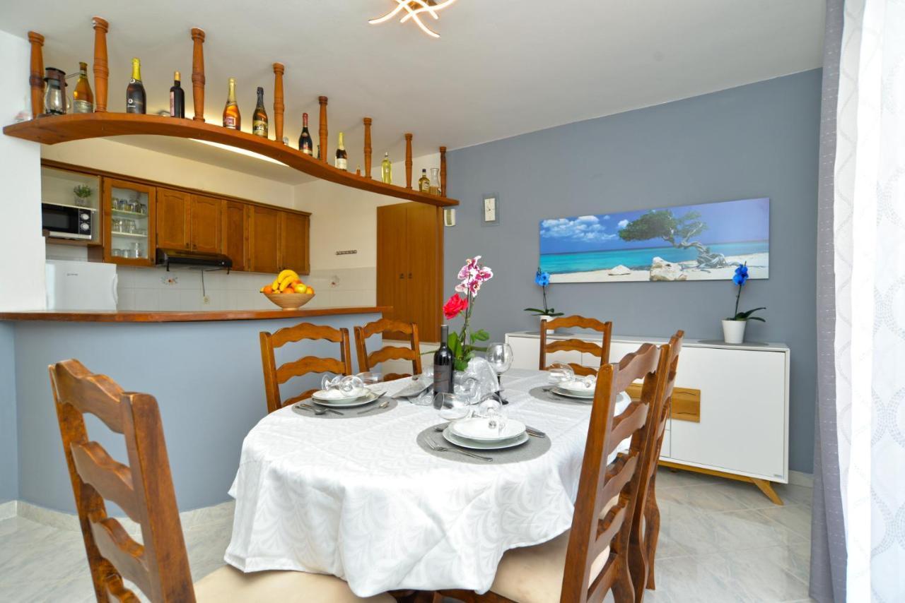 Apartments Violete 742 Pula Ngoại thất bức ảnh