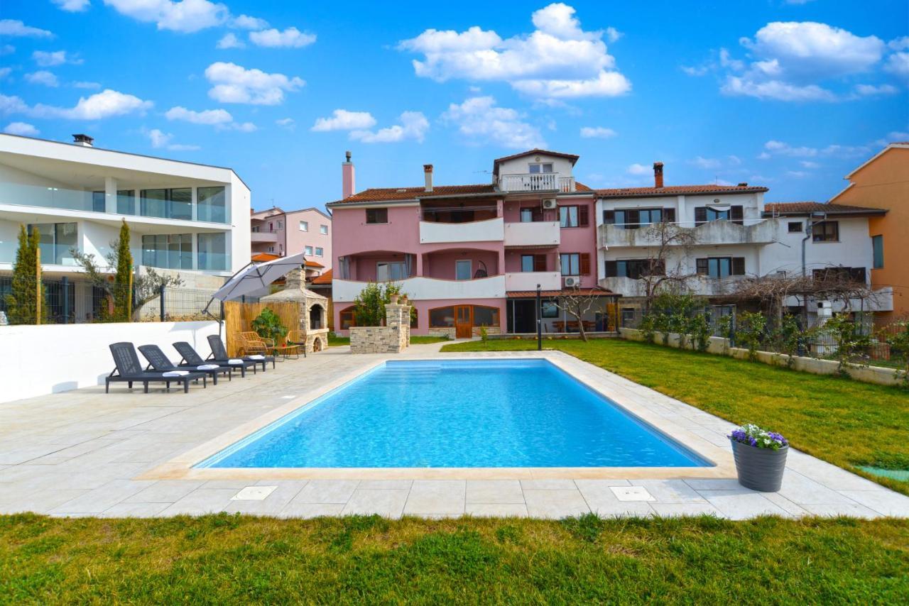 Apartments Violete 742 Pula Ngoại thất bức ảnh