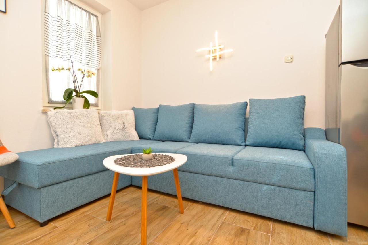 Apartments Violete 742 Pula Ngoại thất bức ảnh