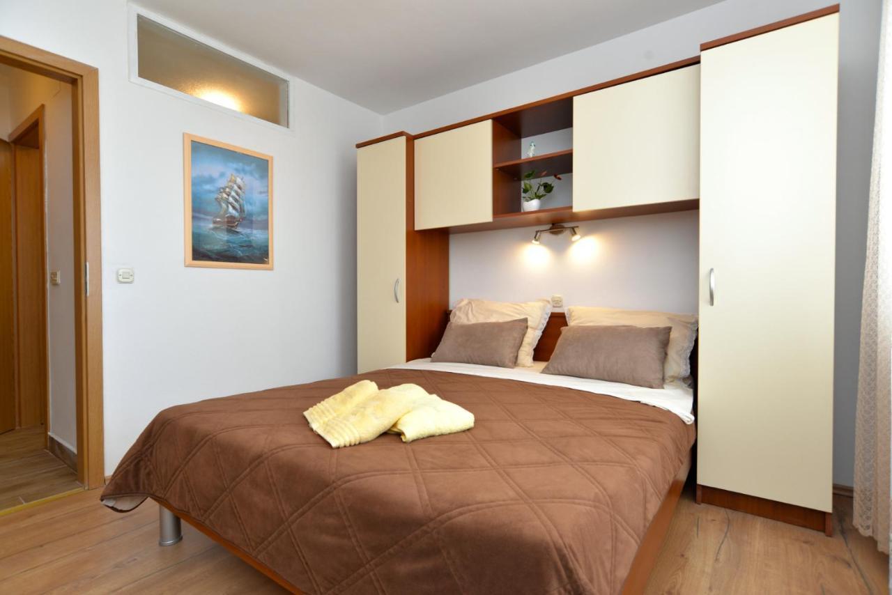 Apartments Violete 742 Pula Ngoại thất bức ảnh