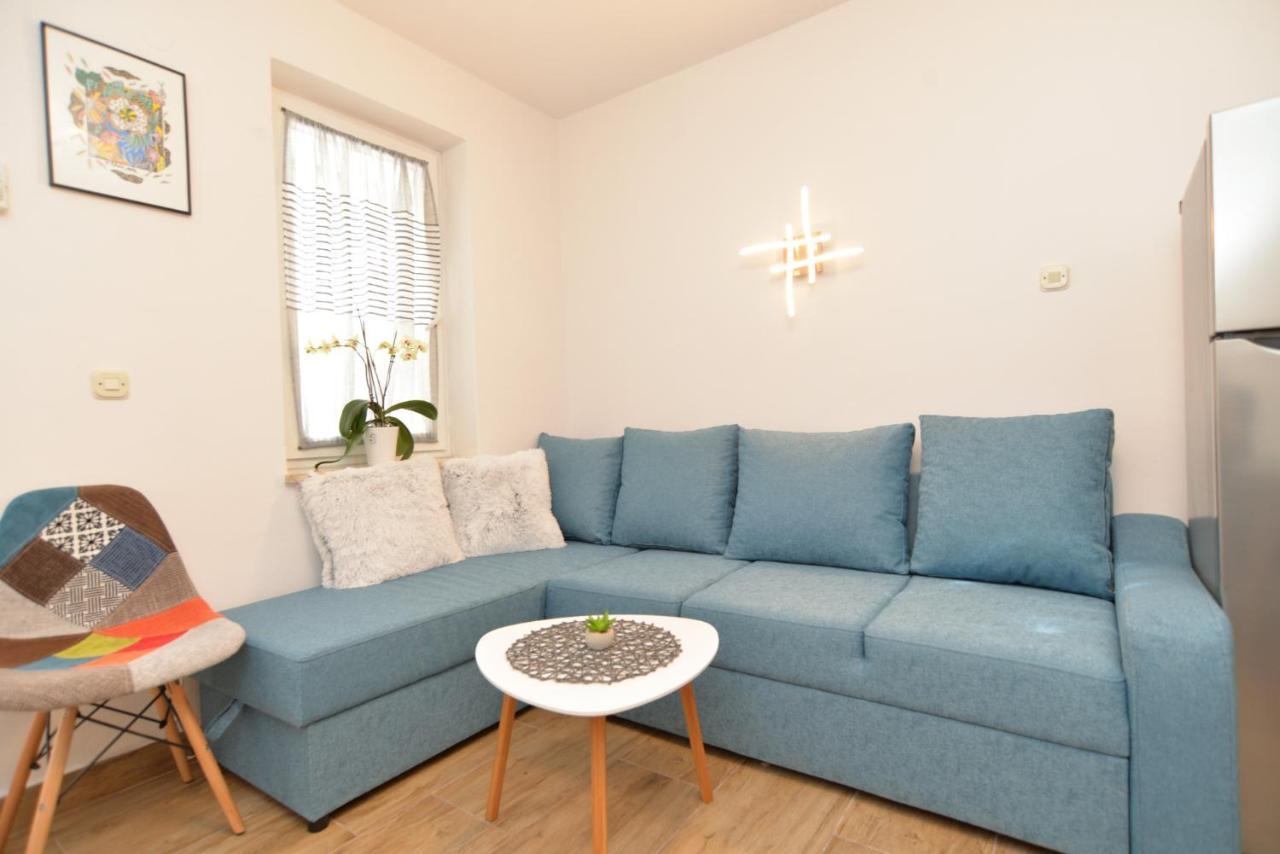 Apartments Violete 742 Pula Ngoại thất bức ảnh
