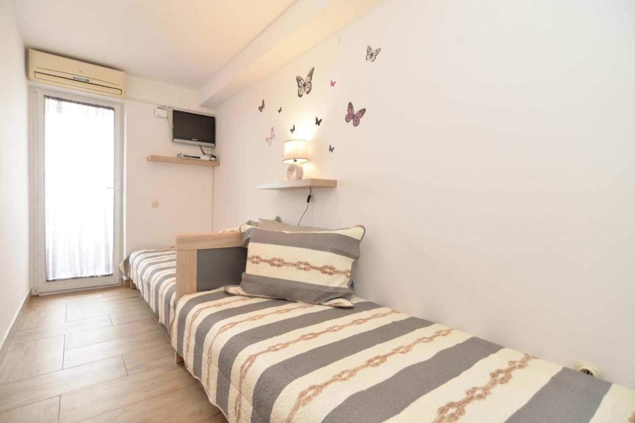 Apartments Violete 742 Pula Ngoại thất bức ảnh