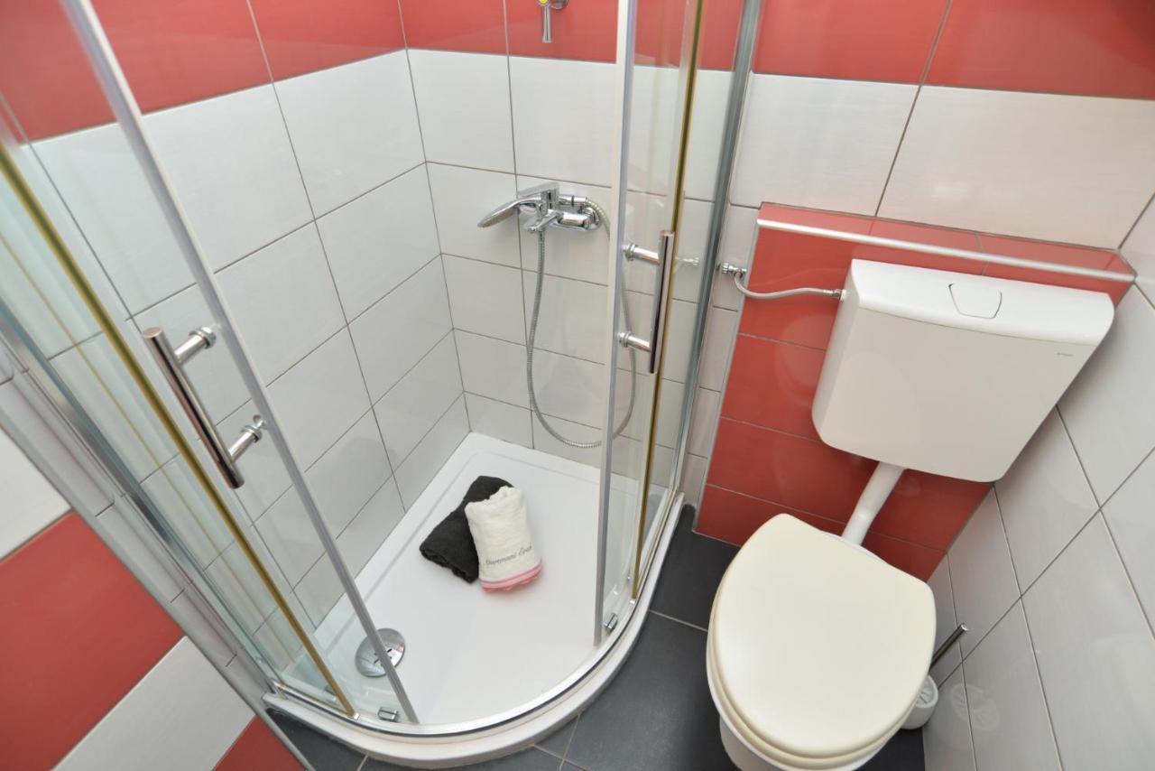 Apartments Violete 742 Pula Ngoại thất bức ảnh
