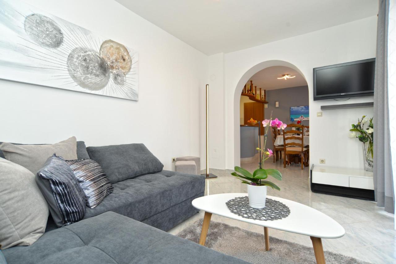Apartments Violete 742 Pula Ngoại thất bức ảnh