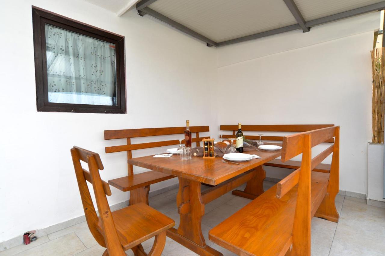 Apartments Violete 742 Pula Ngoại thất bức ảnh